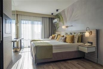 Side Square Hotel 4*