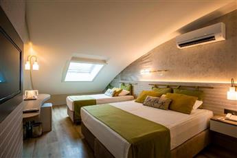 Side Square Hotel 4*