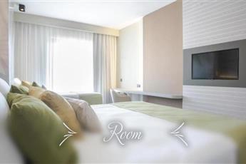 Side Square Hotel 4*