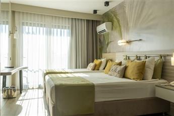 Side Square Hotel 4*