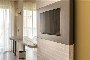 Side Square Hotel - Adults Only 16+