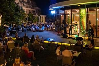 Side Square Hotel - Adults Only 16+