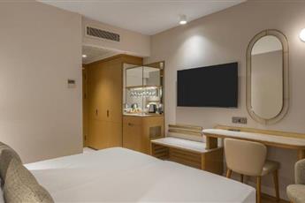 Side Star Beach Hotel