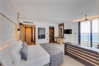 Signature Blue Resort 5*