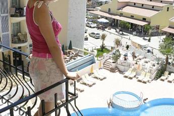 Sinatra Hotel