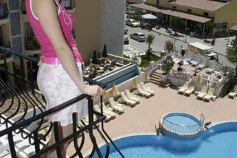 Sinatra Hotel