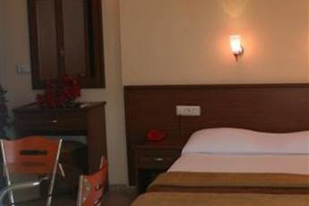 Solis Beach Hotel 3*