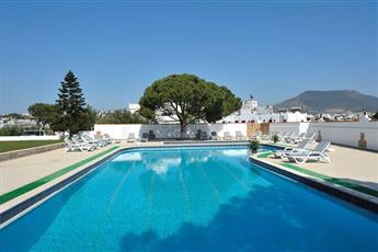 Soz Hotel - Adults Only 13+