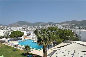 Soz Hotel - Adults Only 13+