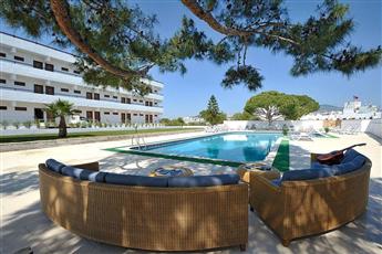 Soz Hotel - Adults Only 13+