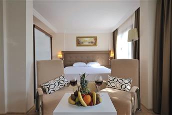 Soz Hotel - Adults Only 13+