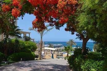 Sphinx Aqua Park Beach Resort 5*