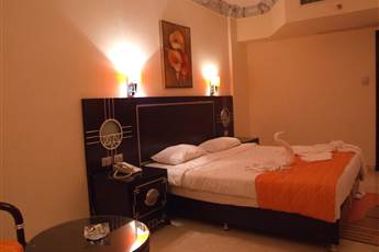 Sphinx Aqua Park Beach Resort 5*