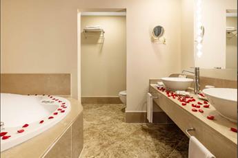 Spice Hotel & Spa