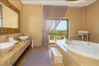 Spice Hotel & Spa