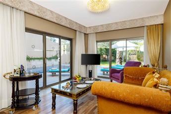Spice Hotel & Spa