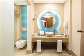 Spice Hotel & Spa