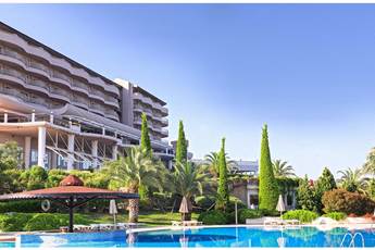 Starlight Resort Hotel 5*