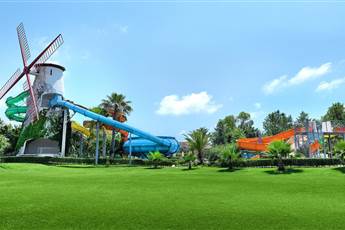 Starlight Resort Hotel 5*