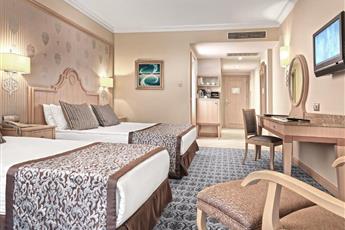 Starlight Resort Hotel