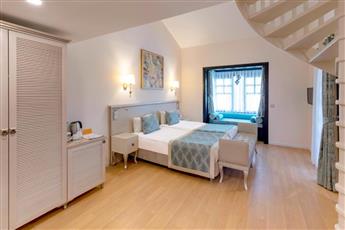 Starlight Resort Hotel
