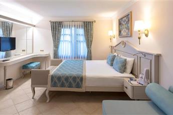 Starlight Resort Hotel