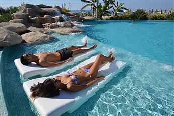 Starlight Resort Hotel