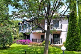 Starlight Resort Hotel