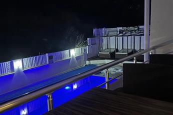 Street 61 Studio Apart Hotel 3*