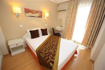 Suite Laguna Hotel 3*