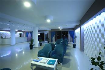 Summer Garden Suites & Beach Hotel 3*