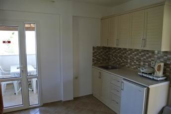 Summer Garden Suites & Beach Hotel 3*