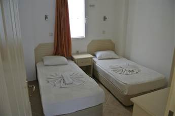 Summer Garden Suites & Beach Hotel 3*