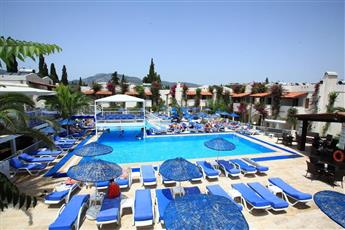 Summer Garden Suites & Beach Hotel