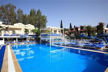 Summer Garden Suites & Beach Hotel
