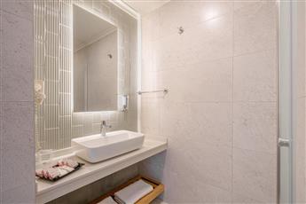 Sun Heaven Queen Hotel 4*