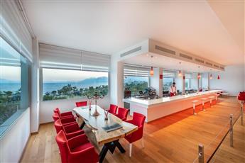 Sunis Hotel SU & Aqualand 5*