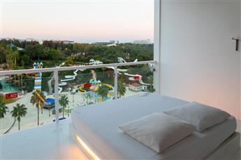 Sunis Hotel SU & Aqualand 5*