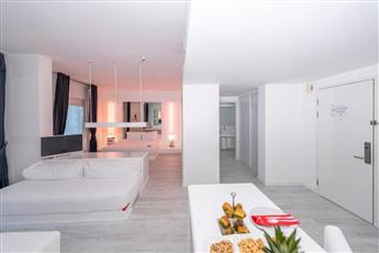 Sunis Hotel SU & Aqualand 5*