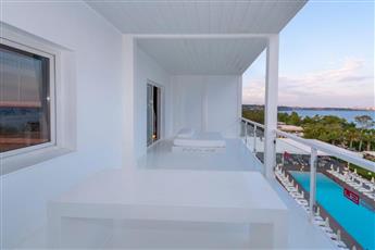 Sunis Hotel SU & Aqualand 5*