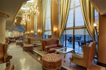 Sunrise Queen Luxury Hotel