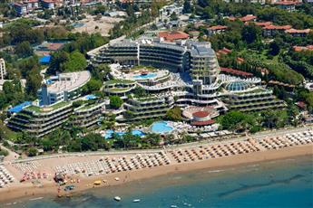 Sunrise Queen Luxury Hotel