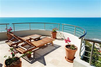 Sunrise Queen Luxury Hotel