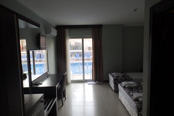 Sunshine Holiday Resort 4*