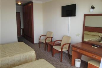 Sunshine Hotel