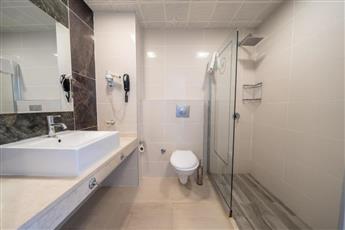 Supreme Beach Hotel - Adults Only 14+