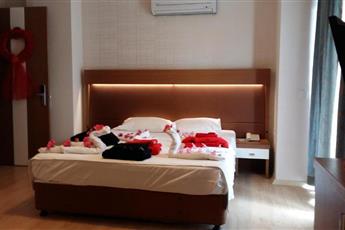 Supreme Hotel