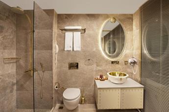 Sura Design Hotel & Suites