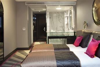 Sura Design Hotel & Suites