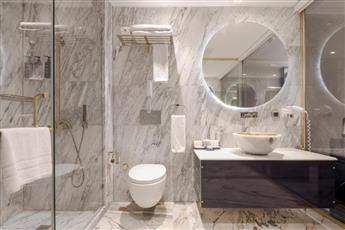 Sura Design Hotel & Suites
